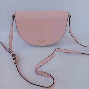 Kate Spade   crescent cb k8149 Luna pebbled leather.